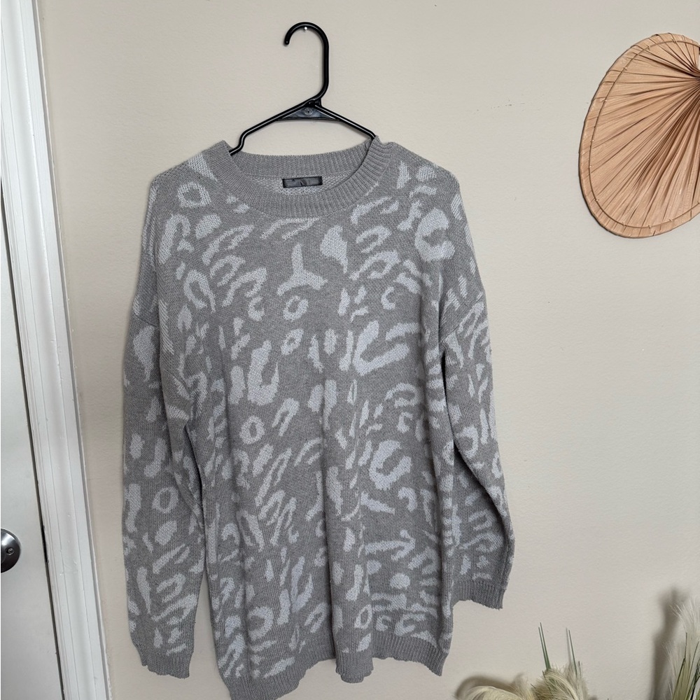 Gray Animal Print Sweater/Sweater Dress